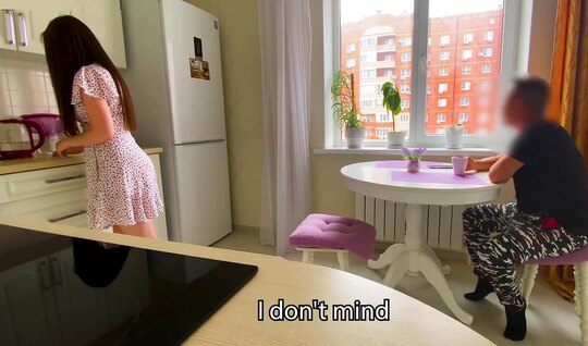 Мачеха решилась на измену и попробовала ствол своего пасынка